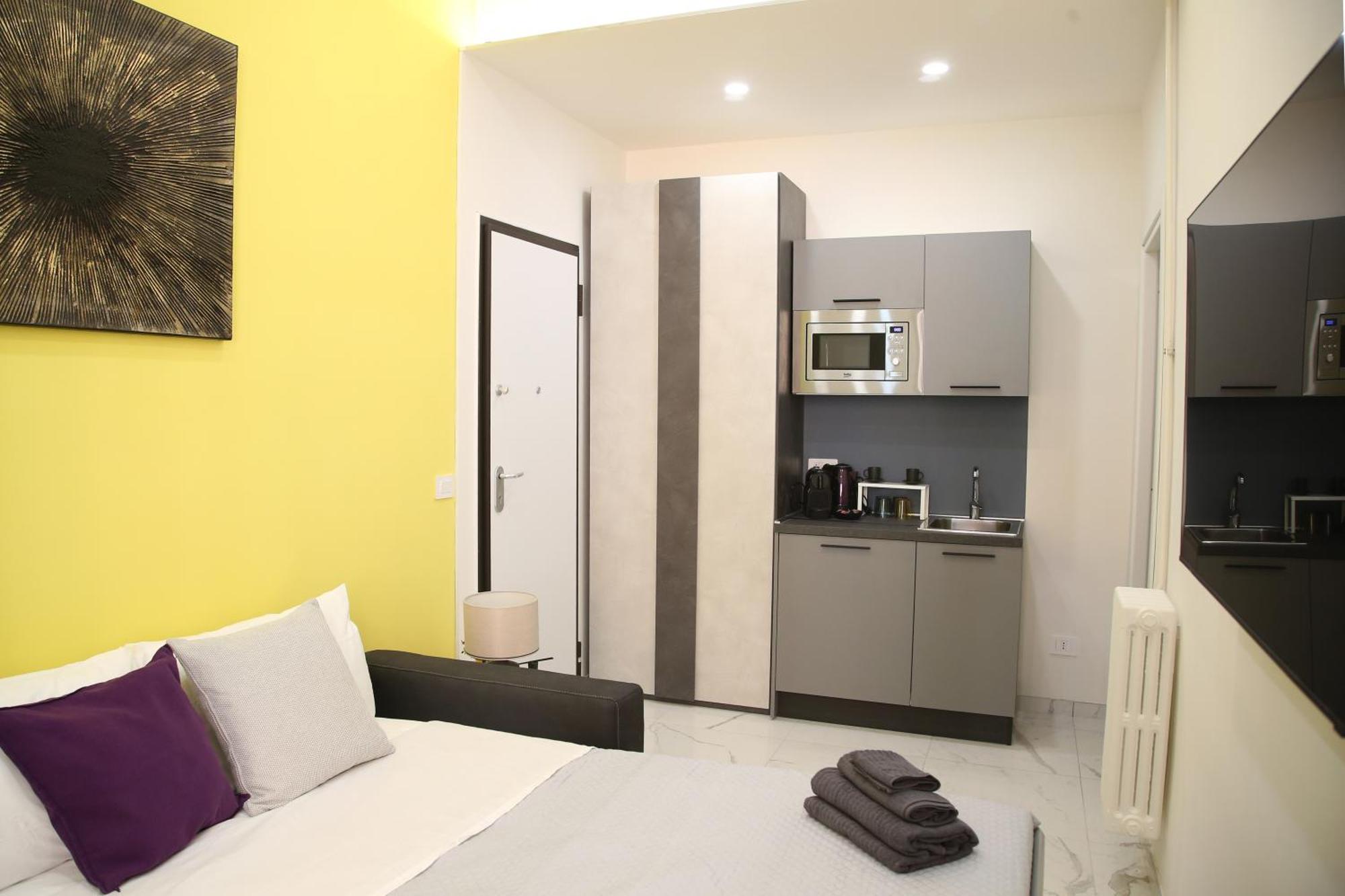 Emma And Livia's Vatican 2 Apartment *