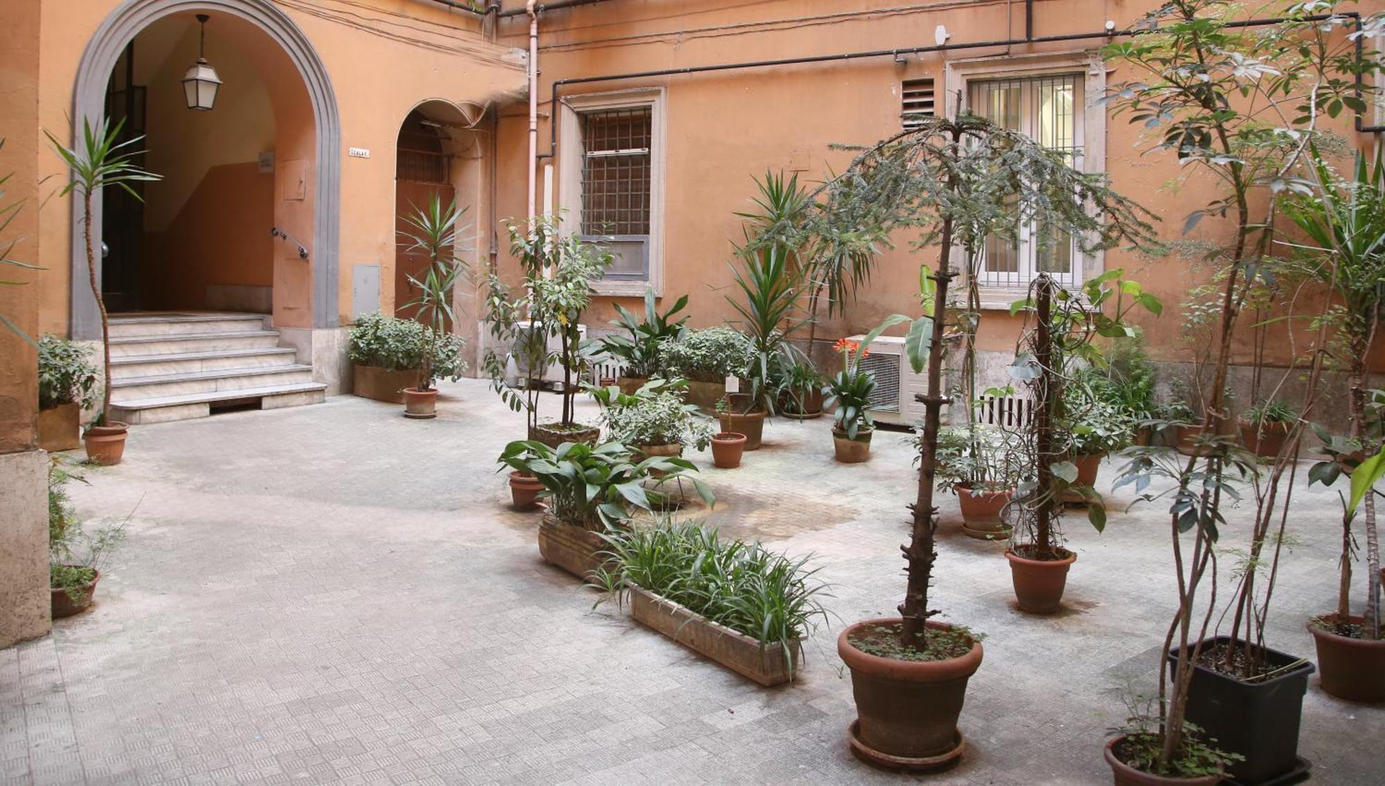 Emma And Livia's Vatican 2 Apartment